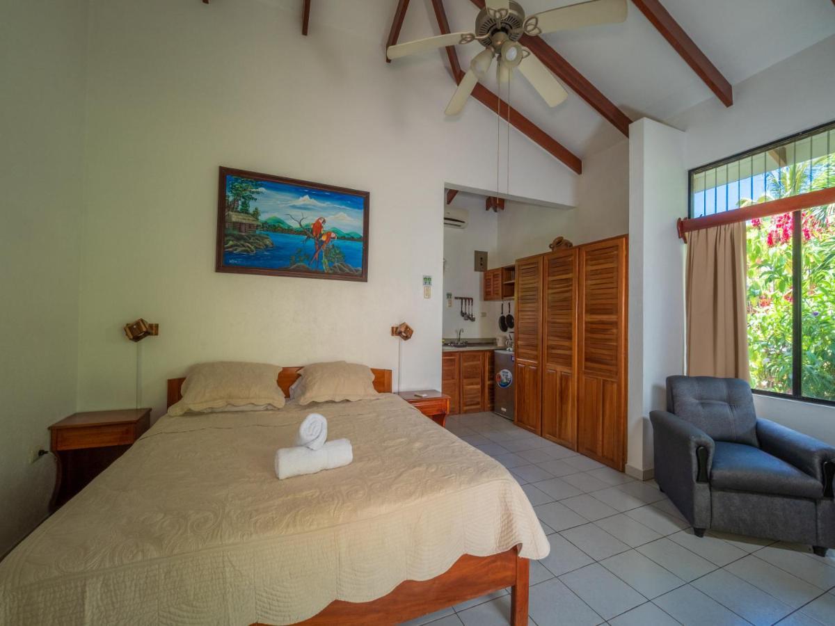 אתנאס Hotel Colinas Del Sol מראה חיצוני תמונה