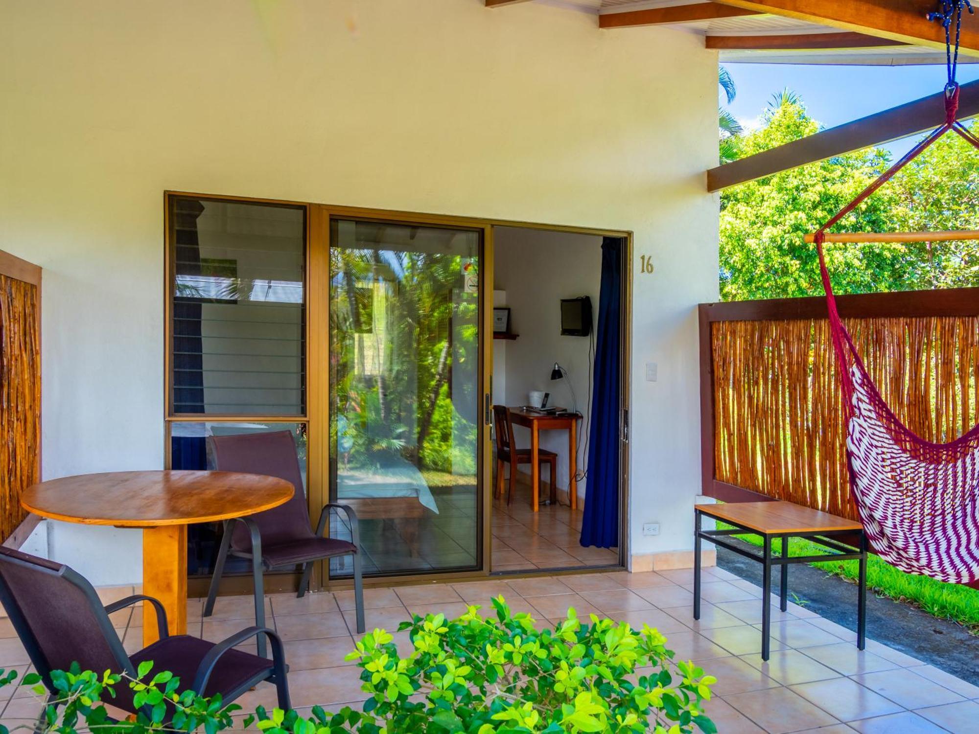 אתנאס Hotel Colinas Del Sol מראה חיצוני תמונה