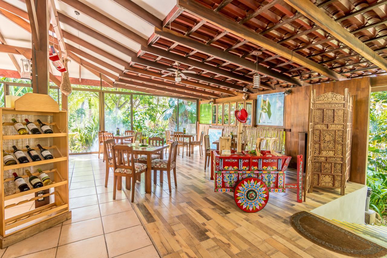 אתנאס Hotel Colinas Del Sol מראה חיצוני תמונה