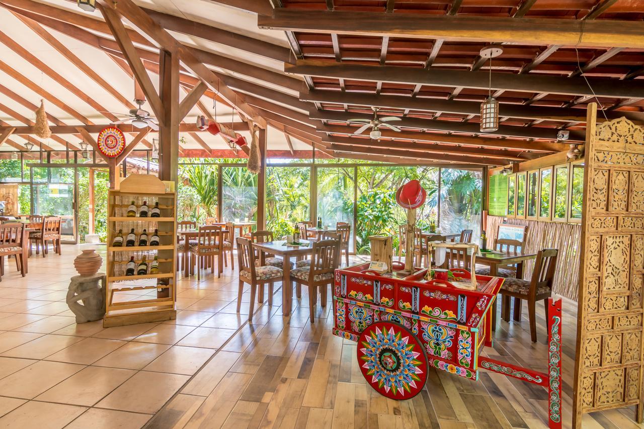 אתנאס Hotel Colinas Del Sol מראה חיצוני תמונה
