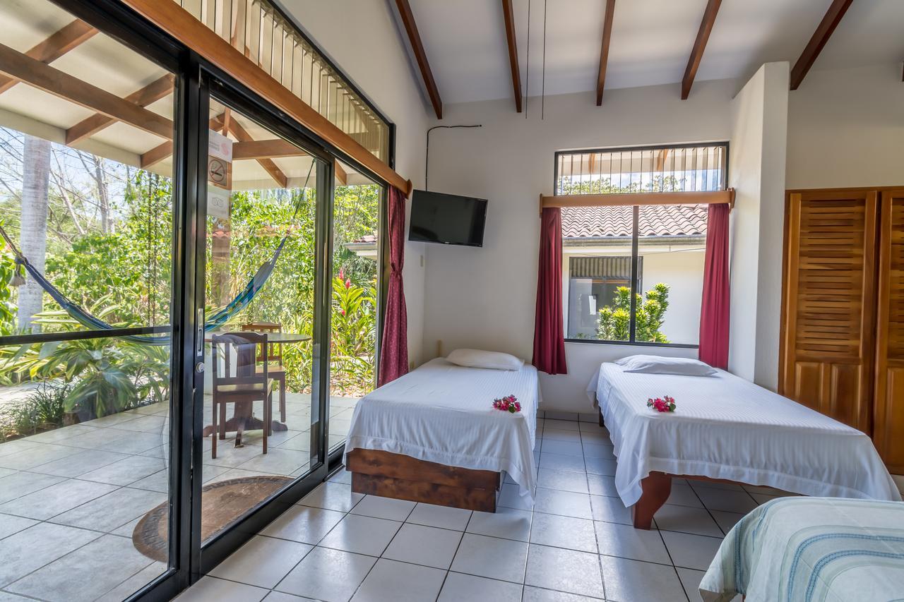 אתנאס Hotel Colinas Del Sol מראה חיצוני תמונה
