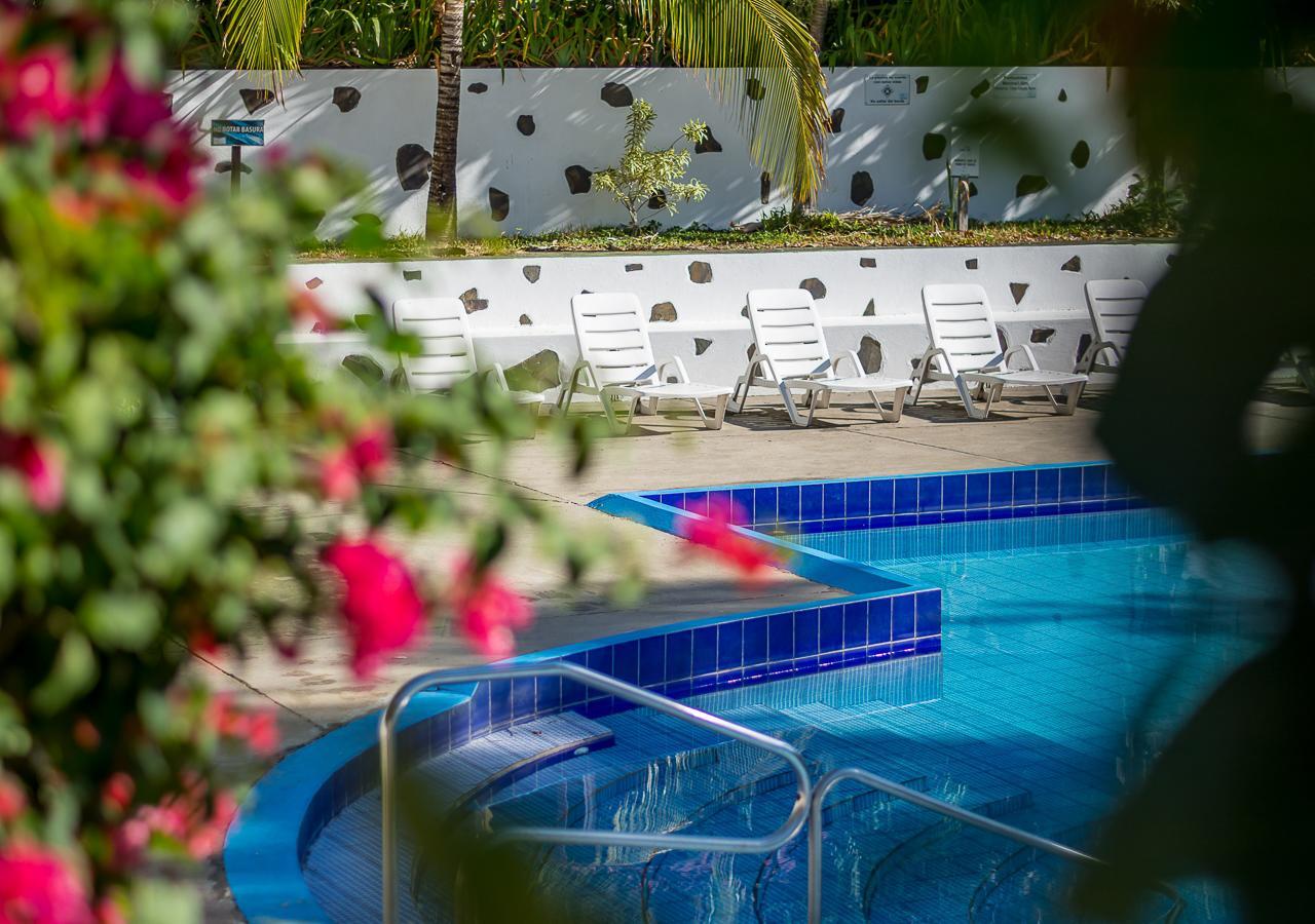 אתנאס Hotel Colinas Del Sol מראה חיצוני תמונה